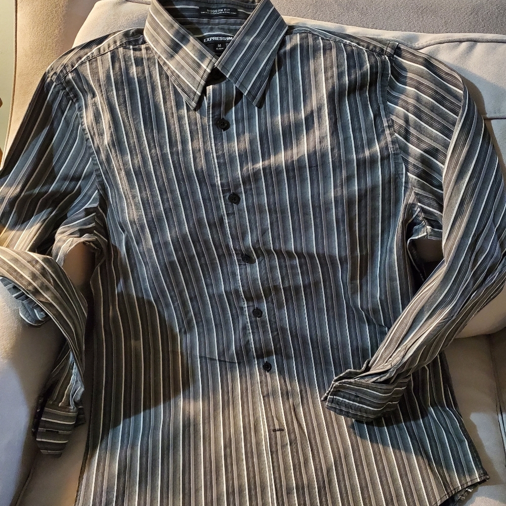 Young men's EXPRESS 1MX BUTTON UP